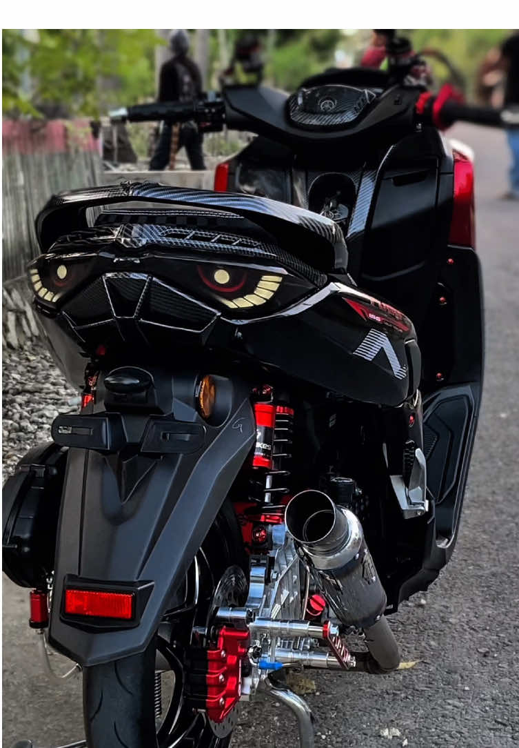 Stoplamp lazy nmaxnew secakep ini woy😎😎 #stoplamplazy #stoplampnmaxnew #xcaseindonesia #nmaxnew #nmaxmodifikasi 