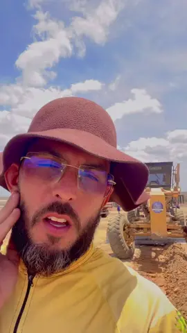 De uma coisa você pode ter certeza Quem levanta o homem é a simplicidade. #feriado nós botando pegado 🫡