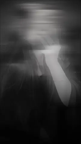 قلبي تعلق بحبك والعقل مانسيك #🥀 #CapCut #اكسبلور #تصاميم_فيديوهات🎵🎤🎬 #قوالب_ل❥يــــــــن  