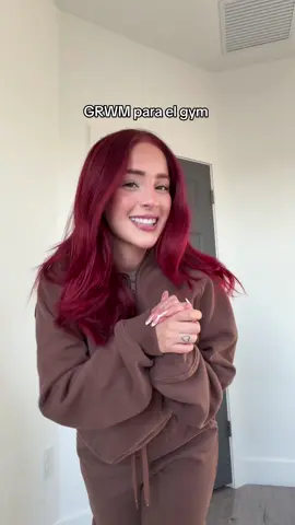 Me pondré outfits rojos más seguido 🫢 Busca “Black Friday” en shopglowmode.com y usa mi descuento GMnicolleBF25 para encontrar mis favs 💞 #Glowmode #glowmodeblackfriday #letsglowclub 