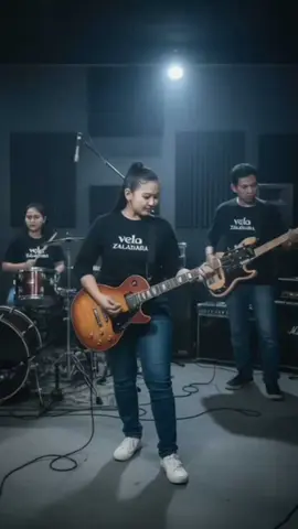 Genit - Foto editing prompt video #coverlagu #musikband #tipex #vela #fypシ゚ 