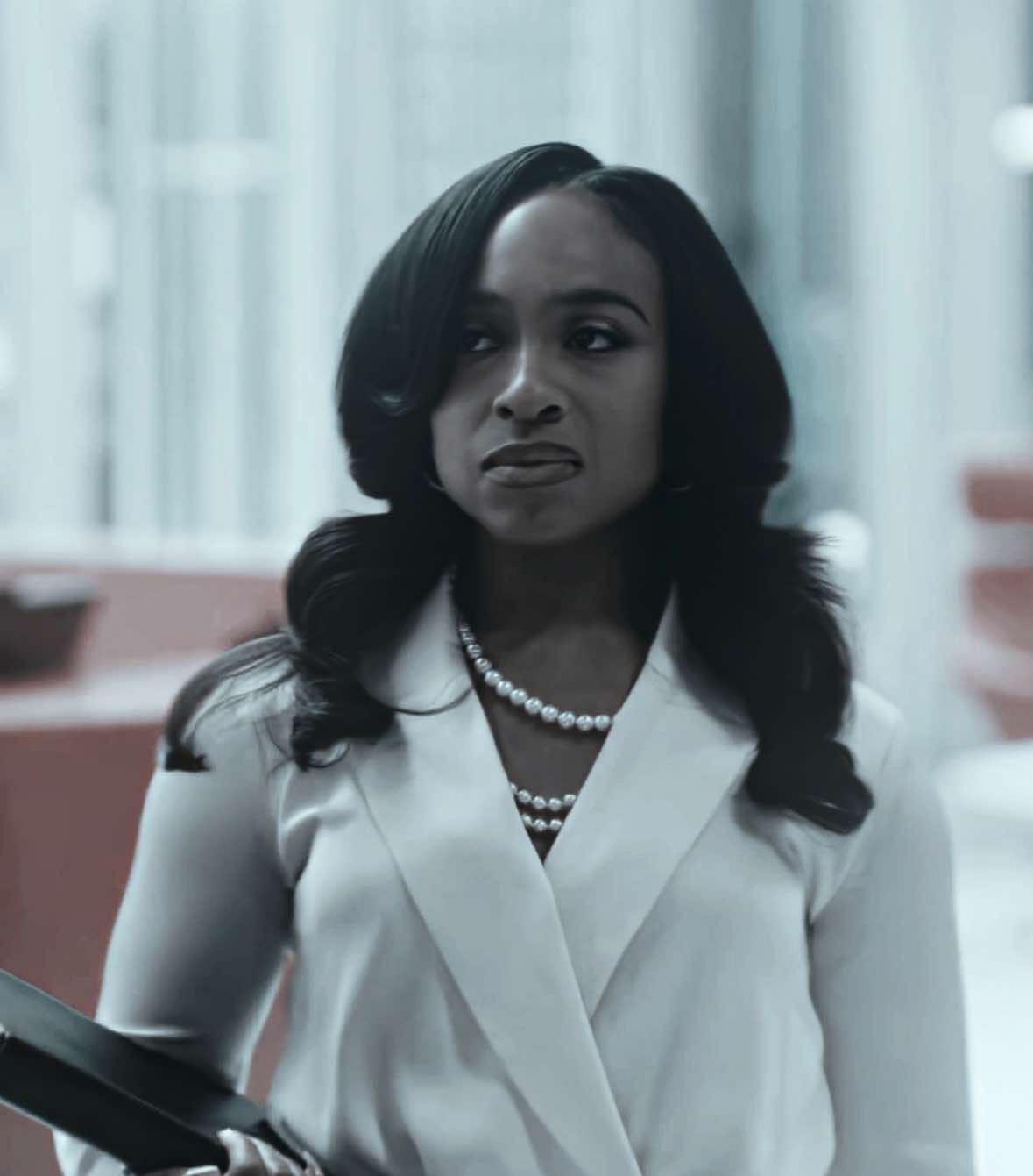 her best was brought // #foryoupage #beautyinblack #kimmie #aftereffects 