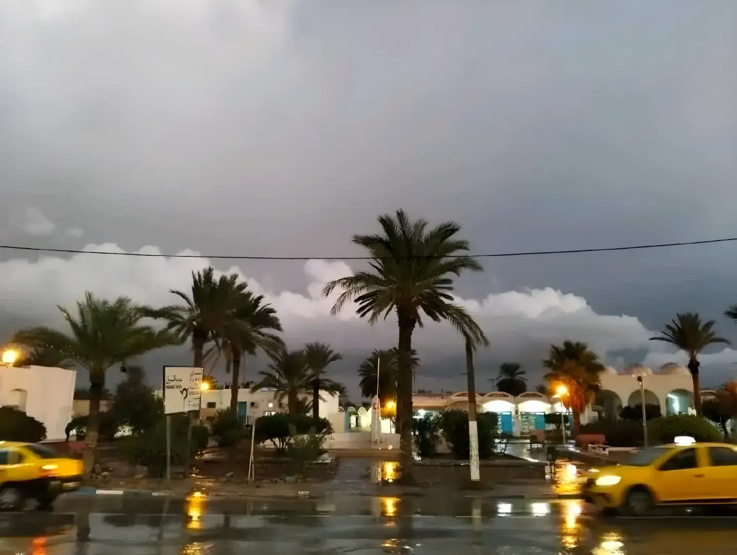 ﷽ ﴿ قَالَ رَبِّ اغْفِرْ لِي وَهَبْ لِي مُلْكًا لَّا يَنبَغِي لِأَحَدٍ مِّن بَعْدِي ۖ إِنَّكَ أَنتَ الْوَهَّابُ﴾ سورة : ص - Saad  - الجزء : ( 23 )  -  الصفحة: ( 455 ) He said: 