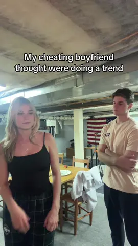 WATCH ME EXPOSE HIM HAHA #cheatersgettingcaught #tinder #liar #gaslighting 