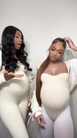 when both of the oldest and youngest is pregnant at the same time 😂 #benetnicole @Onna | SAHM CONTENT CREATOR💕 