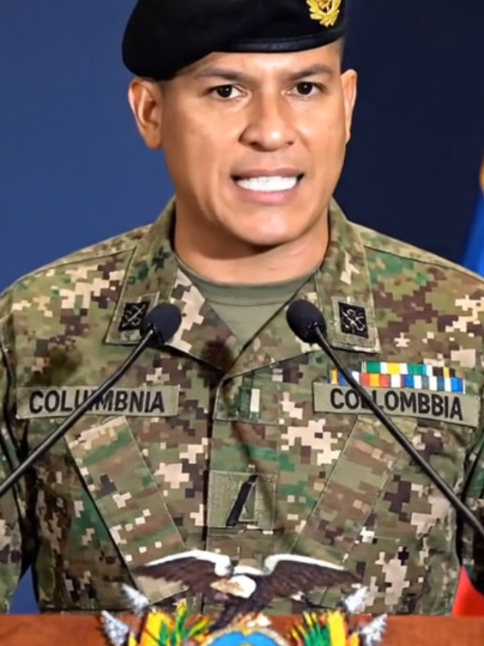 El comandante del ejército de Colombia, da órdenes estrictas a las tropas. #noticias  #colombia  #guerra  #ejercitodecolombia  #noticiascaracol 