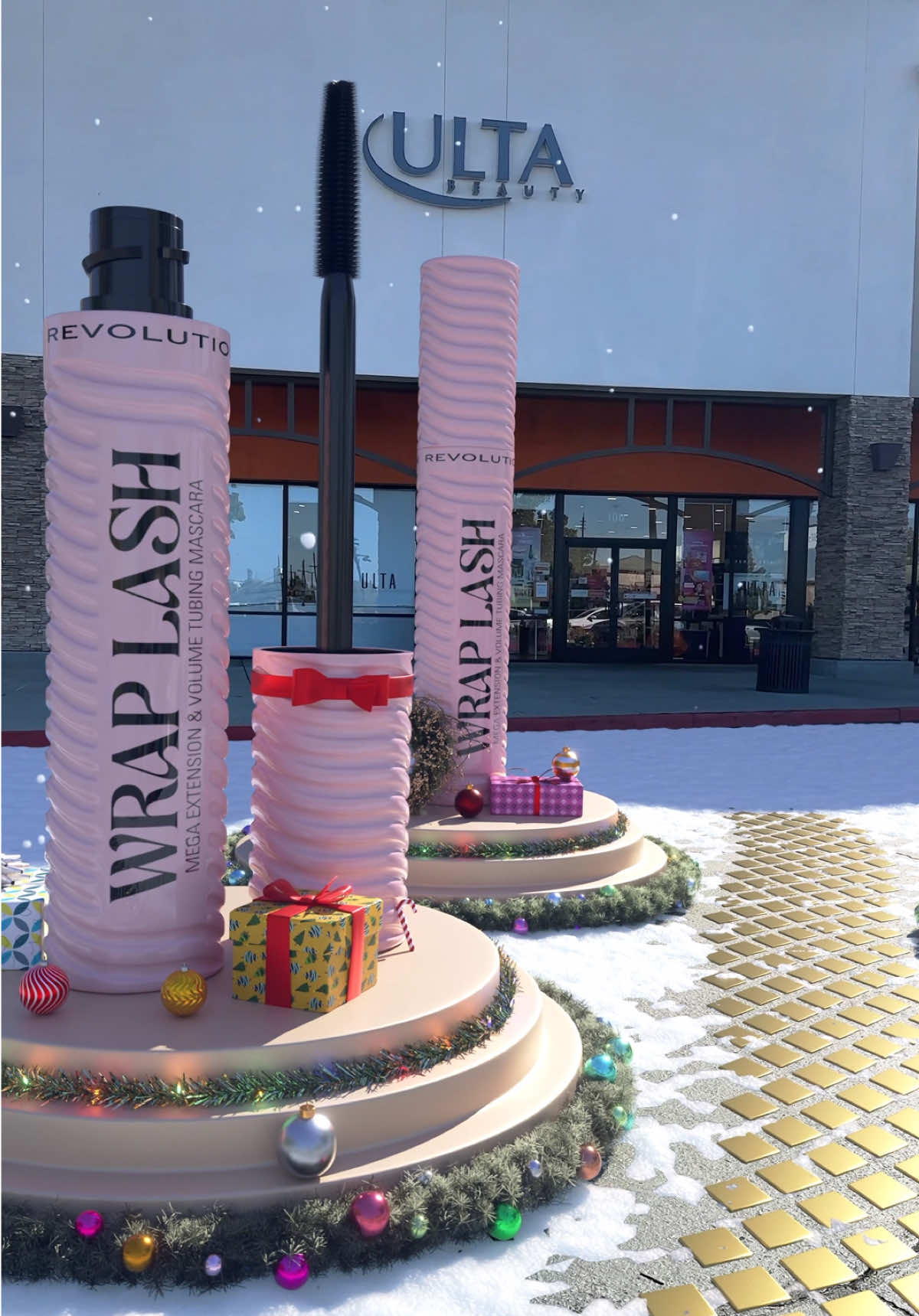 Wrap Lash = instant holiday glam ✨ Now at @Ulta Beauty 🛍️ #wrappedfortheholidays #wraplash #partylooks #revolutionbeauty #crueltyfree