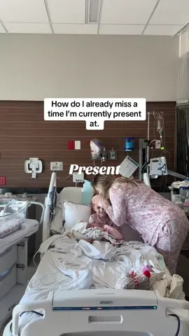 These postpartum feels need to leave. #pregnant #postpartum #laboranddelivery #fyp #viral 