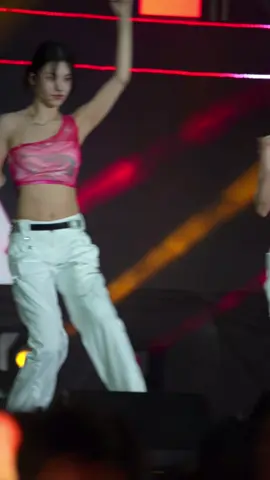 sdds de quando a comu basicamente so usava cam do itzy, gfriend e oh my girl 💔💔💔 #fyp #fancam #dafnecams #yeji #itzy 