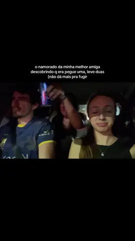 sou a maior fã desse casal, eles me amam com crtz😁😁