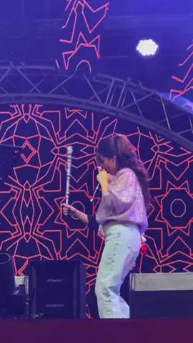 دبكة بيسان اسماعيل في حفلتها بموسم الرياض 