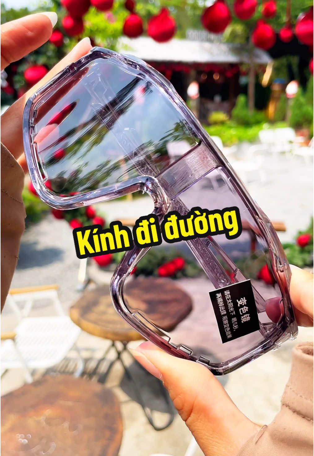Kính đi đường đổi màu.#kinh #phukienthoitrang #kinhthoitrang #kinhdiduong #kinhchongbui #kinhchongbui 
