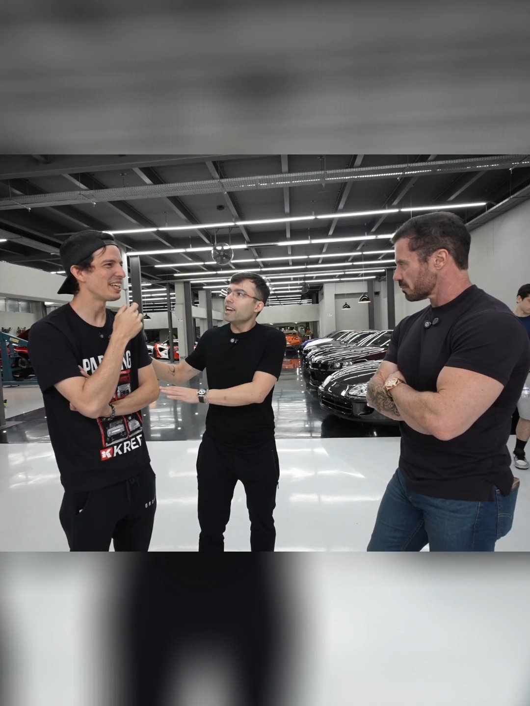 Dirigir carro dos outros? Jamais! Mas o Ricardinho me deixou testar o GTR... Celso, prepare-se para a notícia! #GTR #Carros #TesteDrive #Acelerando #Adrenalina #Orlando