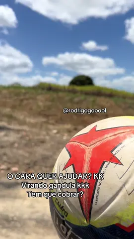 ESSE CAMPO FICA BEM LOCALIZADO? Kkk #viral #futebol #lances #futebolzueira #futebolamador