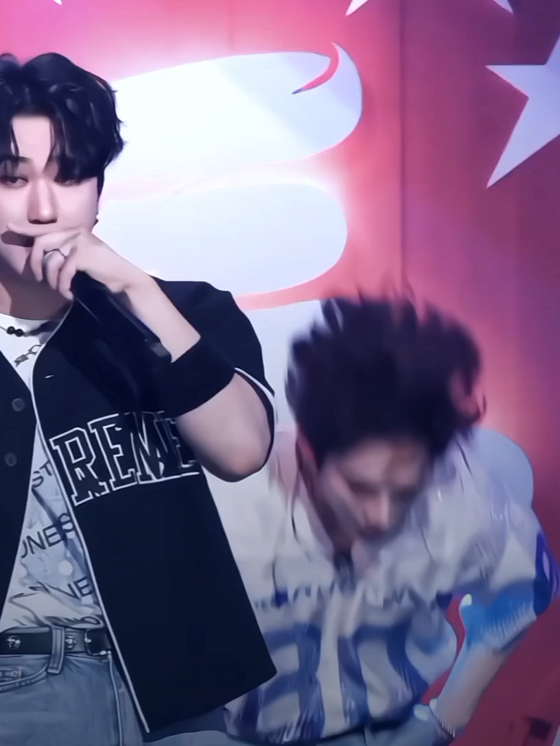 #leeknow- happy birthday to me. #skz