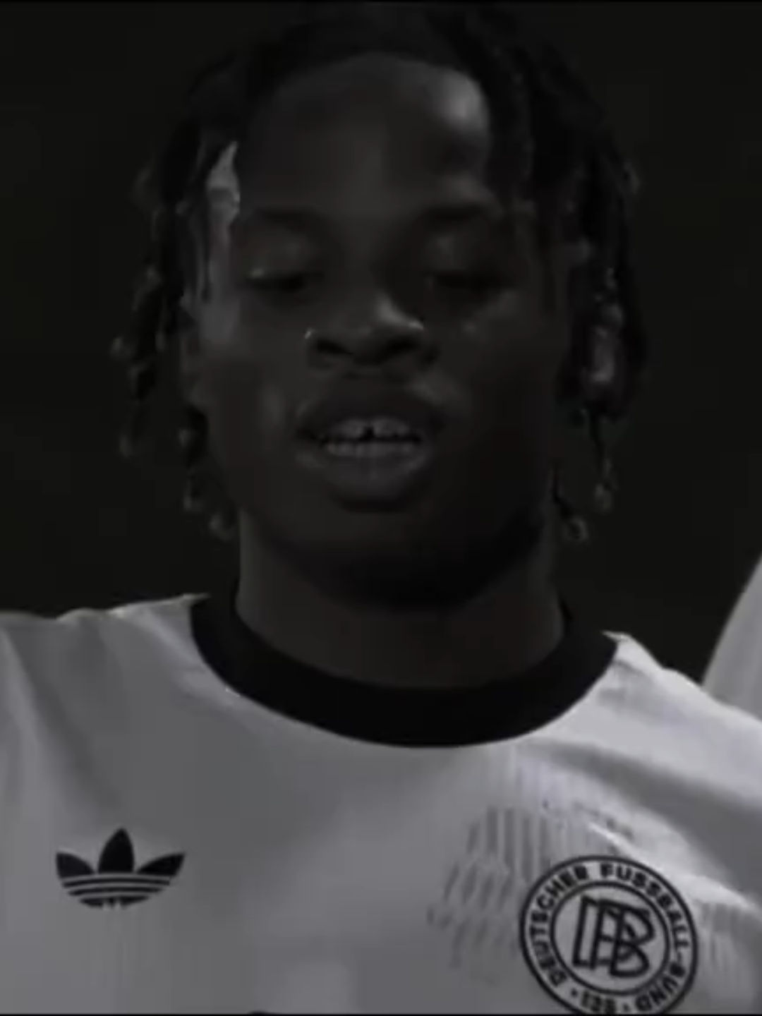 LK10 x WEEZY || #lennartkarl #fyp #football #wisdommike #weezy #bundesliga #bayern #germany #viral #edit