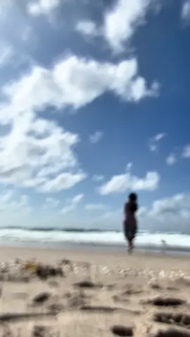 Silent Becomings 🌊🍃 … 