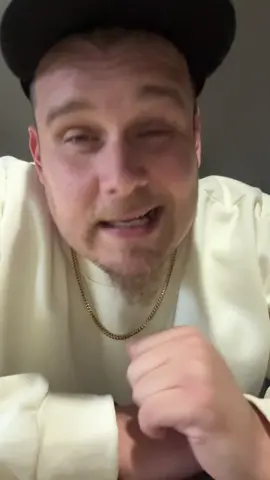 I think i need to make some Chicharron en salsa next. . . #elgringochido #neighborhood #community #growingupmexican #asmr 