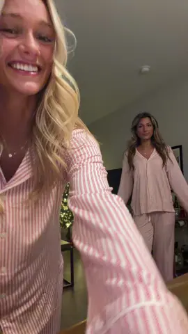 our downstairs neighbors gotta hate us🙈