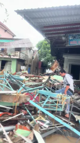 Thị trấn củng Sơn ngày 20-11-2025 trận lũ lịch sử.Phú yên 78