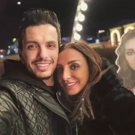 تجربة أنغام هنا تكشف الصراع بين الحب والخذلان، بين الأمان والخذلان المفاجئ. حين غنّت، كان صوتها أشبه برسالة روحية تحمل الدفء والطمأنينة، وكأنها تعكس الحب الإلهي الذي يحيط بالشخص ويمنحه شعوراً بالأمان. كانت ملامح الحنان والشجاعة التي بدا لي أنها في حبيبها تغطي على جوانب الظلم والجبروت المخفي، وتخلق إحساساً زائفاً بالأمان. لكن الواقع لم يكن عادلاً، فجأة يظهر الانتهازية، وتكشف المظاهر البرّاقة للبراءة والقداسة عن الوجه الحقيقي المصلحي، ليبقى الشعور بالألم والخيانة. التجربة تعكس صراع الإنسان بين الرغبة في الحب والثقة وبين مواجهة الحقيقة المرة، لتصبح كل لحظة دفء وحنان ذكريات عن وهم وأوهام خادعة #أنغام_عشق_لاينتهي #angham #explore #egypt #fyp 