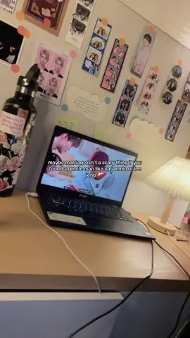 the way they treated lil bom, so genuinely and gentle 🥹🤍 #jaemin #jeno 