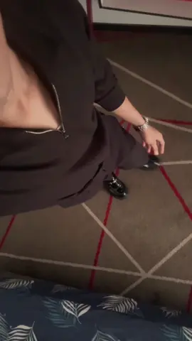 sape yang buat fikiran abang melayang layang ni ?