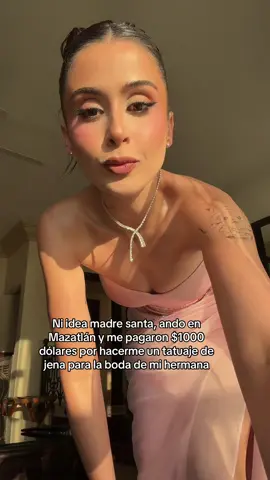 Ni idea madre santa jajaja muy de trend de mis chavos! Mi vestido es de @narciza severa obviamente! #lupitavillalobos  