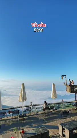 Lên #TàXùa Chạm vào mây để thấy lòng nhẹ hơn. #khèncoffeehouse 
