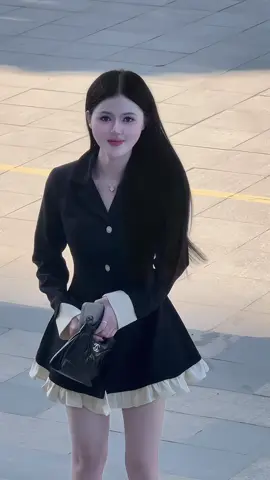 Làm sao a quên e được 🤣🤣…..#nganlinhshop #vayxinh #fyp #phoidoxinh #viral 