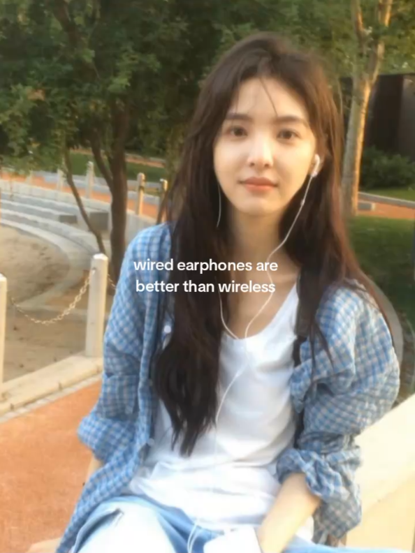 real ones use #wiredearphones 