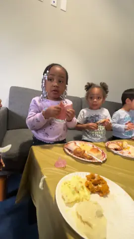 A Grateful Heart & A Full Plate 🤣🩷 #fyp #toddlersoftiktok #Foodie #thanksgiving #kids 