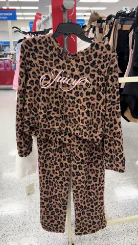 Juicy Couture leopard finds at Ross! Prrrr 🐆💗✨ #juicycouture #shoppingfinds #ross #juicycouturefinds #fyp 