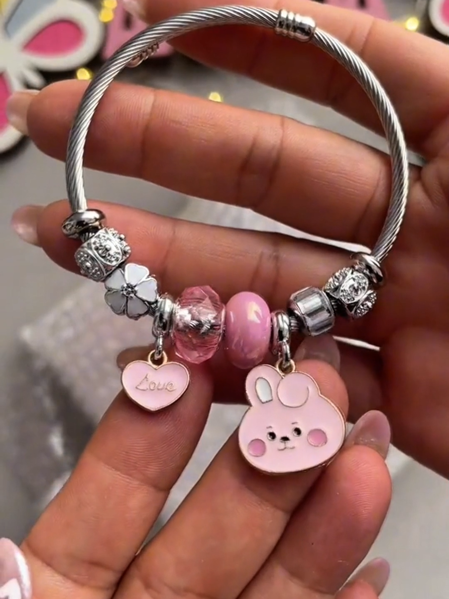 A pulseira perfeita existe ami 😍 . . . .#bt21 #bts #bangtan #achadinhobts #achadinhosshopee 