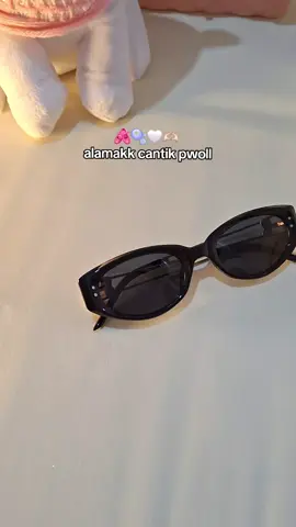 bahannya juga bukan kaleng'😫‼️ #kacamatagaya #kacamatahitam #kacamatacateye #kacamatakokoh 