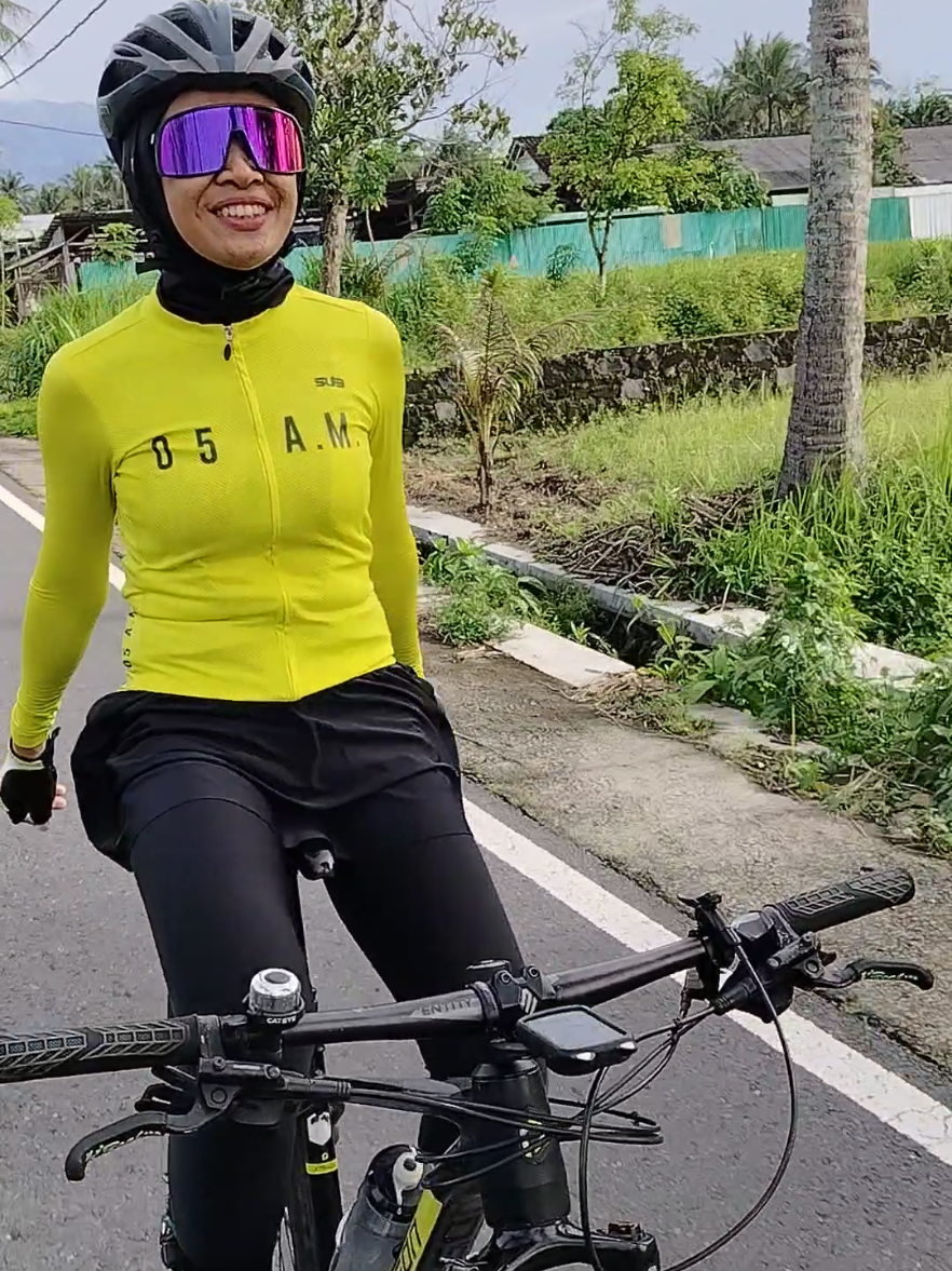 hitam manis banyak di nanti, selamat pagi... 😄🥰👌🎥@Beni Nugraha Shop #mytripmyadventure #SEAGAMES2025 #OlahragaTikTok #dancetiktok #fyp 