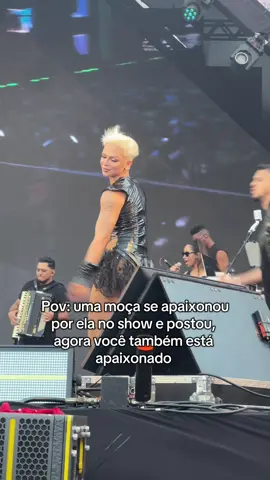 O TikTok todo apaixonado 😜🥰 #dançarinatatygirl #dançarinaloira #apaixoneinadançarina 