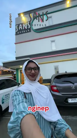 Cari penginapan untuk bussines trip di bekasi langsung aja nginep sans hotel pesona bekasi lebih hemat dengan kode promo “YUKNGINEP” lewat app reddoorz #REDTRAVELERS #BerkeSANS #sanshotel #bekasi #rekomendasihotel 