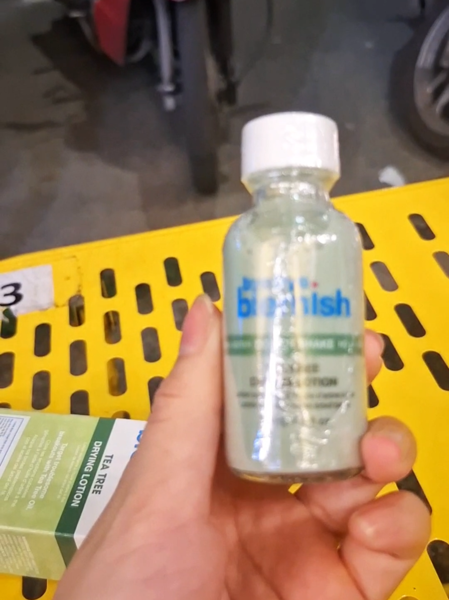 Dùng con chấm mụn này từ lúc mặt banh chành tới giờ thấy đỉnh thật sự. Mụn viêm chấm qua đêm là gom còi, lất tay cạy là ra nhân mụn luôn ý #chammun #byeblemish 