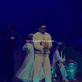 #EL CLúB #Bad Bunny #DeBÍTiRARMáSFOToS 