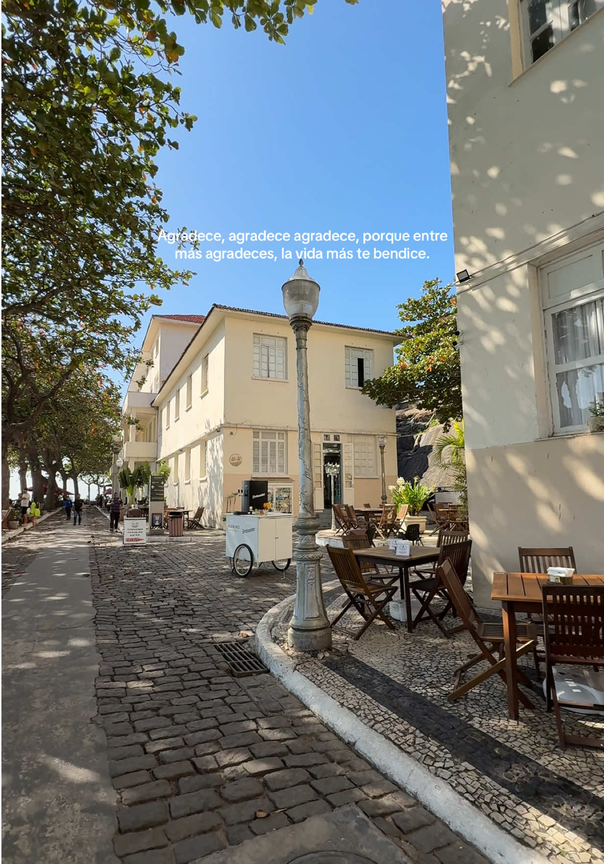 Agradecida con Dios.  #gratitude #abundance #manifestation #travel #riodejaneiro 