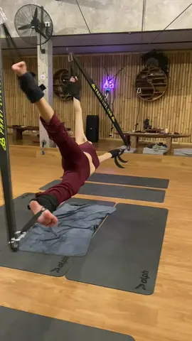 “Transform Your Body With One Device” With PRAVI GEAR, the PraviLife method brings powerful body-alignment techniques into a compact, modern device. It’s lightweight, small, and highly effective, allowing you to restore your neck, back, hips, and overall mobility quickly and safely. No big space, no heavy equipment — just two anchor points and a few minutes of practice. Perfect for solo sessions or for the whole family. If you want to experience deep restoration and real body balance, message me privately. #pravigear #pravilife #pravilo 