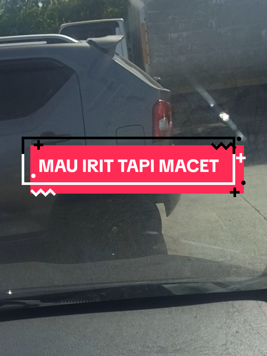 mending macet dari pada keluar duit buat tol #jalan #taksionline #grab 