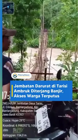 Jembatan darurat yang menjadi satu-satunya akses utama warga Desa Tarisi, Kecamatan Warungkiara, Sukabumi, hanyut tersapu arus deras pada Kamis (20/11).  Struktur yang dibangun secara swadaya itu kembali rusak setelah sebelumnya menggantikan jembatan permanen yang roboh pada 2024.  Akibat hilangnya akses tersebut, warga kini harus memutar melewati tiga desa lain, yang membuat waktu tempuh perjalanan meningkat signifikan, terutama bagi pengguna kendaraan.  Sementara itu, pembangunan jembatan permanen yang tengah dikerjakan Disperkim Kabupaten Sukabumi baru mencapai sekitar 50 persen, sehingga masyarakat berharap percepatan agar jalur vital ini dapat kembali berfungsi normal. Follow Official Instagram MileniaNews: @milenianews Baca Berita Lainnya di: Milenianews.com #SukabumiUpdate #Sukabumi #Warungkiara #DesaTarisi #Banjir   