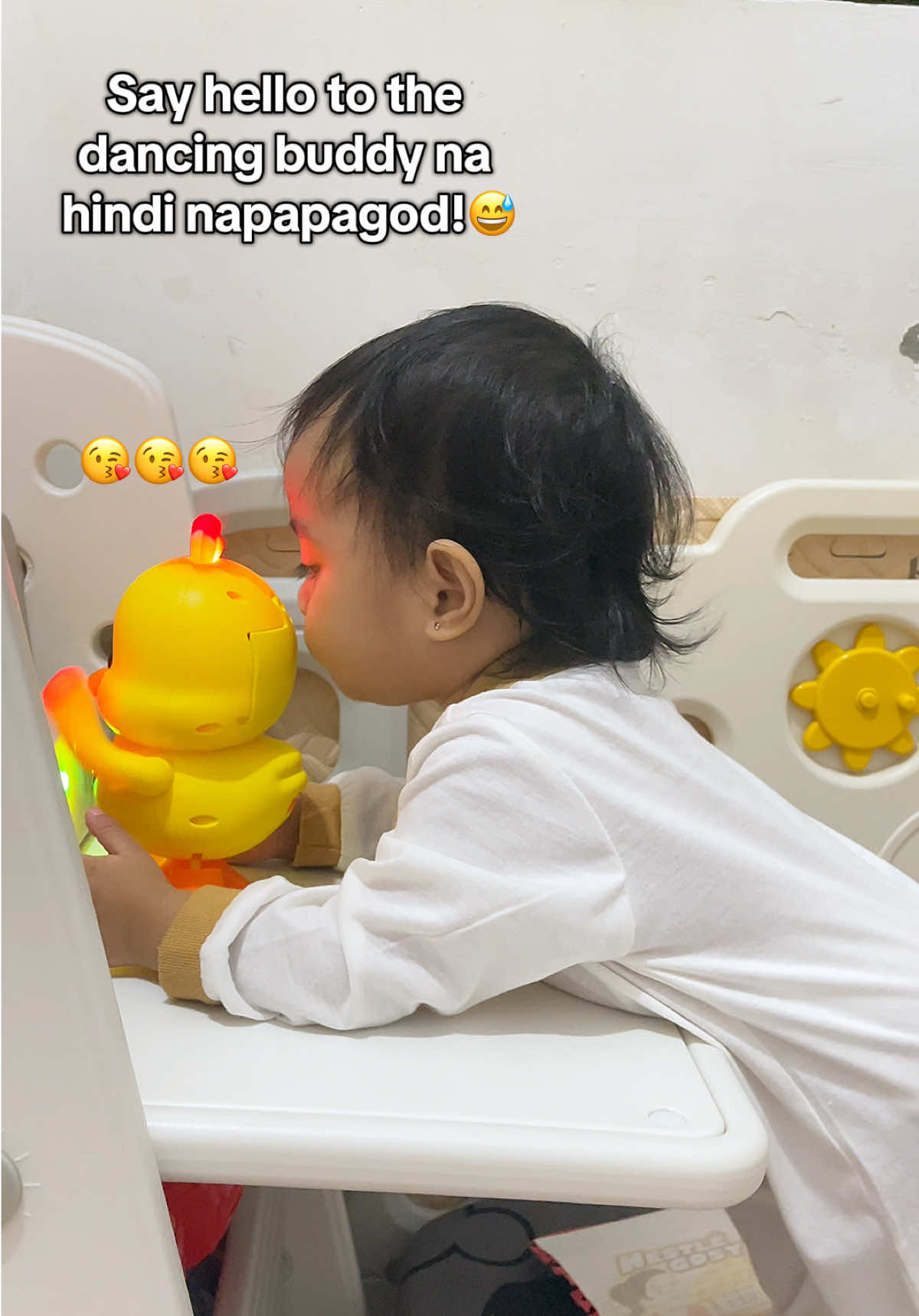 super matutuwa lahat ng pagbibigyan niyo nito ☺️ Music Dancing Duck Toy Baby Preschool Educational Toys with Music and Lights Dancing Duck, Sports Duck, Light Music Children's Toy Preschool Educational Toys Infant Light Up Cute Duck Electric Doll Children's Toy music toys #babytoys #giftforkids #giftidea #toysforkids #toysforbaby 