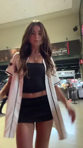 my favorite mini 🐈‍⬛ #tiktokshooblackfriday #outfitinspo #miniskirt 