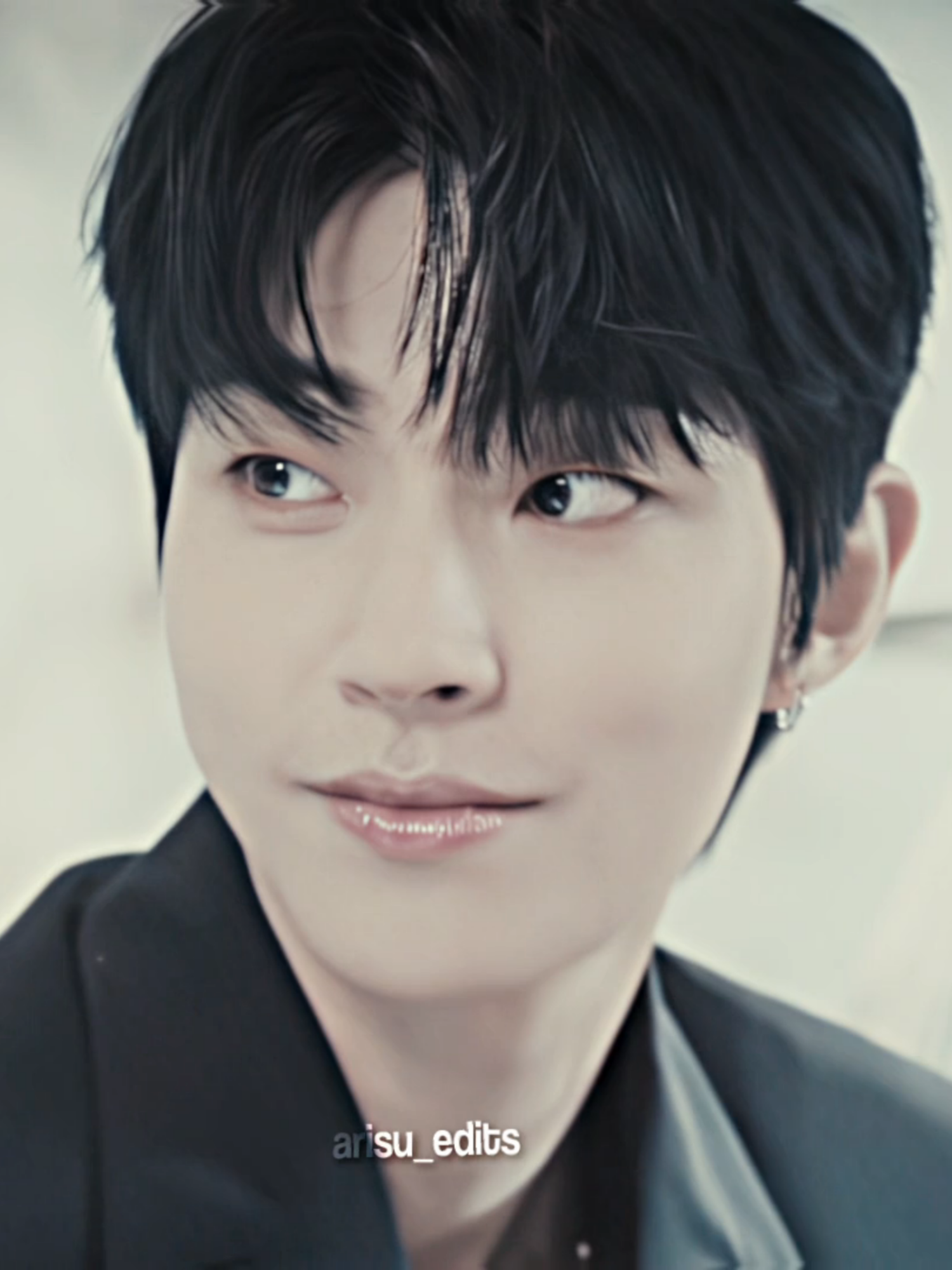 he desrve much better he left without saying bye :(  STD @arisusluvr #hwanginyeop #kimyoojung #dearx #kdrama