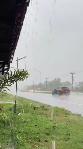 พี่ใหญ่นำขบวน🚨🚎 เดินทางปลอดภัยค่าาา#ตากล้องรถทัวร์📸 #บัสสามจังหวัด #น้ําท่วมปี2565 #เปิดการมองเห็นเถอะ #ฟีดดดシ 