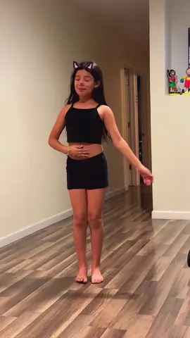 Ay mi gatito miau miau #pobremigatitoalguienlehapegado #texas #guatemala #videosdivertidos #trend 