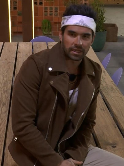 #EleazarGómez revela cómo busca su paz y armonía en mi granja. 😌🙌🏼✨ Lunes a viernes 9:00 p.m. por Azteca UNO⁣⁣⁣⁣⁣⁣⁣ Domingo La Gala 8:00 p.m. por Azteca UNO⁣⁣⁣⁣⁣⁣⁣ ⁣⁣⁣⁣⁣⁣⁣#LaGranjaVIP 🌾 Transmisión 24/7 en #DisneyPlus, vive la experiencia completa.